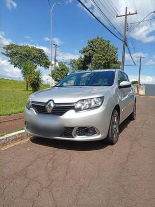 RENAULT SANDERO 1.0 12V SCE FLEX VIBE MANUAL RENAULT SANDERO 1.0 12V SCE FLEX VIBE MANUAL